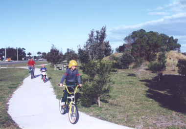 Photograph - Cycle pathway between Bullock Island and North Arm Bridge, L E Tidy Town Committee, Lakes Entrance Victoria, 1994 c