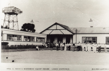 Photograph - Woodbine Guesthouse Lakes Entrance  c1940, H D Bulmer