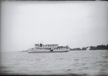Photograph - Estelle Star, Bulmer, Pre 1955