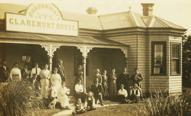 Postcard - Claremont House Lakes Entrance   c1922, Roadnight Collection Postcards
