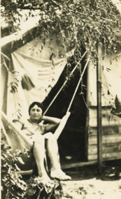 Photograph - Harriette Janet 'Queenie' Roadknight  c1925