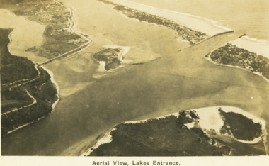Postcard - Aerial view Lakes Entrance c1922, H D Bulmer, Roadnight Collection Postcards, 1922 c