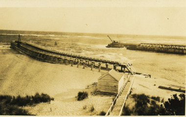 Photograph - The Entrance Lakes Entrance, 1920 c