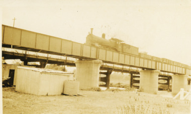 Photograph - Bridge Bairnsdale, Railway Bridge Bairnsdale, 1926 c