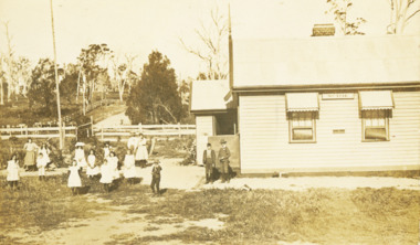 Postcard - Nicholson State School c1910, Segerberg and Bulmer, 1910 c