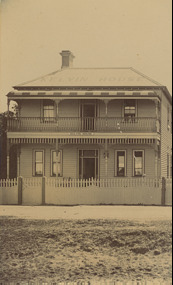 Postcard, Bulmer, Kelvin House Lakes Entrance Victoria, 1910