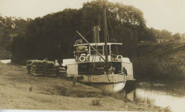 Postcard - P S Tanjil Tambo River, 1900 c