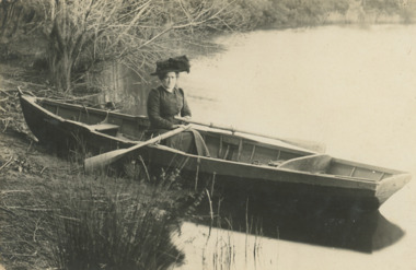 Postcard, Tambo River, 1900 c