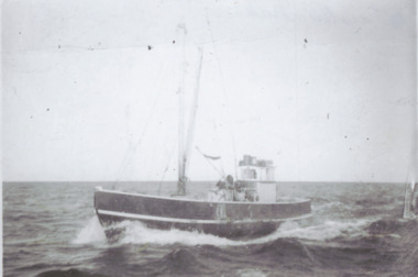 Photograph - Irak - fishing boat, Bulmer, 1950 c