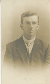Postcard - 1920 Fashion, Bulmer Bairnsdale, 1920 c