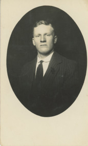 Postcard - 1920 Fashion, Whitney Bros Bourke Street Melbourne, 1920 c