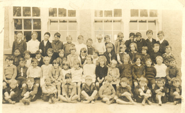 Photograph - Lakes Entrance State School Students 1926