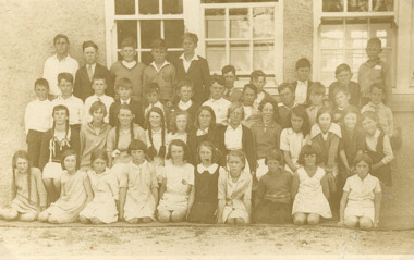 Photograph - Lakes Entrance State School Students 1930