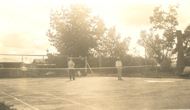 Photograph - Victoria House tennis court Lakes Entrance, 1924