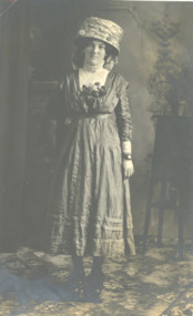 Postcard - Gasson Family,  Bob and Lizzie wedding  c1910