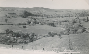 Postcard - Buchan Valley, Buchan Scene, c1930