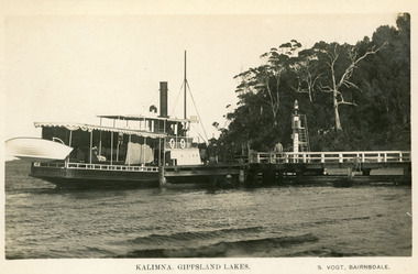 Photograph - SS Dargo at Kalimna Jetty
