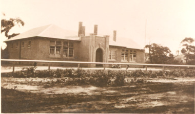 Photograph - Lakes Entrance State School Building 1926