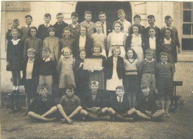 Photograph - Lakes Entrance State School Students1940