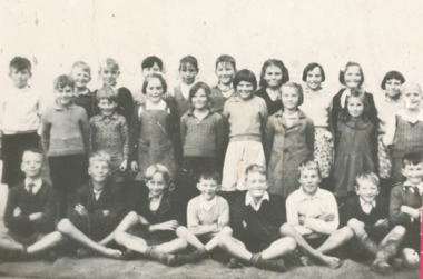 Photograph - Lakes Entrance State School Students c1930's ?