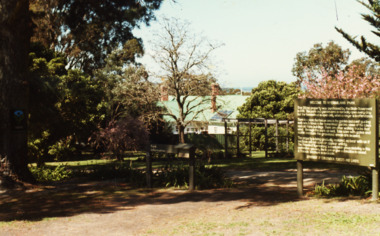 Photograph - Nyerimilang 100 years Celebration farm visit 1885-1985, 1985