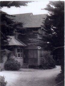 Photograph - Mentone Girls' Grammar Main House