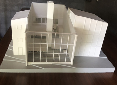 Decorative object - Model of Featherston House, 2017