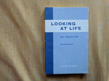 Book, Longmans, Looking at Life: 'New Statesman' View, 1964