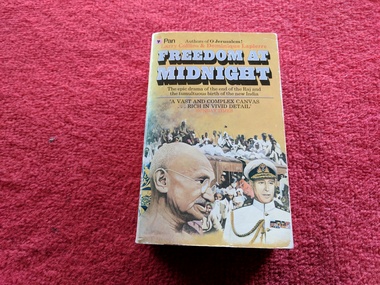 Book, Larry Collins and Dominique Lapierre, Freedom at Midnight, 1977