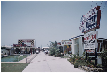 Slide, Robin Boyd