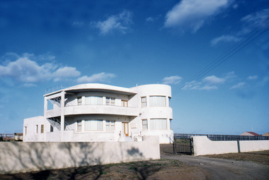 Slide, Robin Boyd, 1950