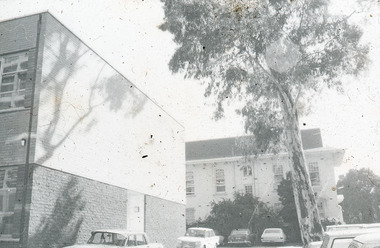 Slide, Robin Boyd