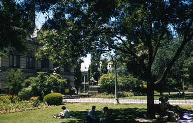 Slide, Robin Boyd