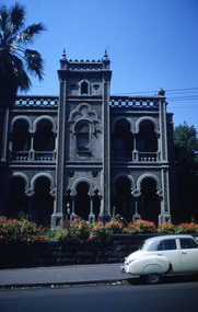Slide, Robin Boyd