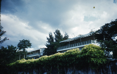 Slide, Robin Boyd