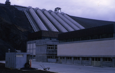 Slide, Robin Boyd, 1967