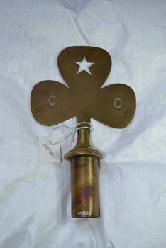 Clover shaped brass finial for flagpole