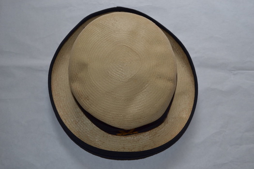 top view with no cover on hat