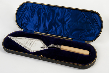 Ceremonial object - Commemorative Trowel, c1914