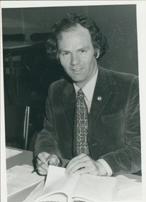 BW photo (glossy), 1977