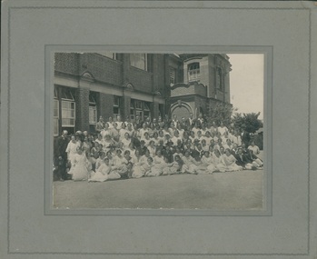 Photograph, Ballarat Presbyterian Young People, c.1930