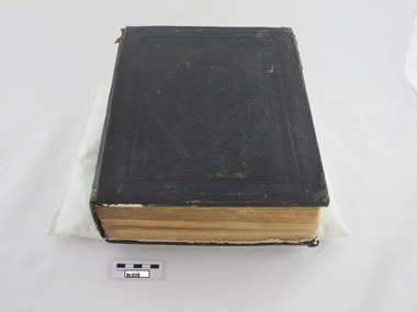 Book - Pulpit bible, British and Foreign Bible Society, 1854