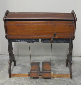 Instrument - Reed organ