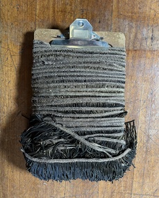 Gilt metal fringe for furnishings