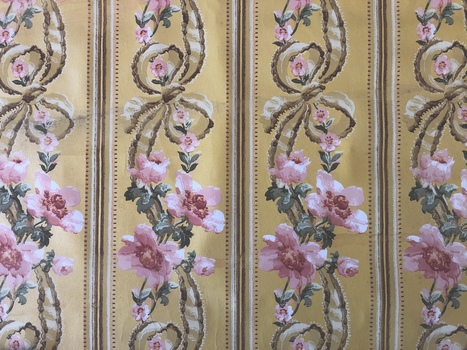 Roses and bows
