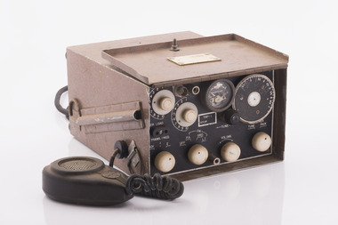 Pye TRP-1, Transmitter-Receiver-Portable Radio, Pye Industries in Melbourne, circa 1950