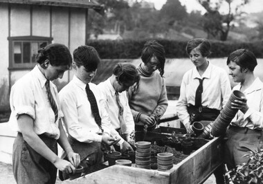 Photograph - Black and white print, The Sun-News Pictorial, Students Potting, 1929