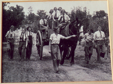 Photograph - Black and white print, A.P. Winzenried, Students at Burnley Horticultural College.-Victoria, 1930-1990