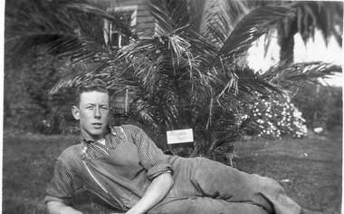 Photograph - Black and white prints and negatives, Athol Shmith Studio Illustrative Photography, Les Provan Collection, 1922-1946