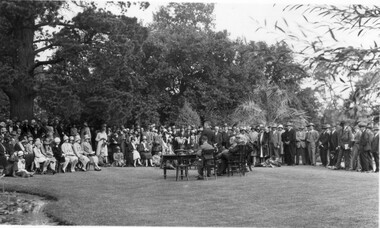 Photograph - Black and white print, The Argus, Meeting R.H.S. May 1930, 1930